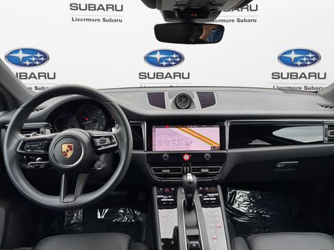Used 2026 Porsche Macan AWD/4WD image 12