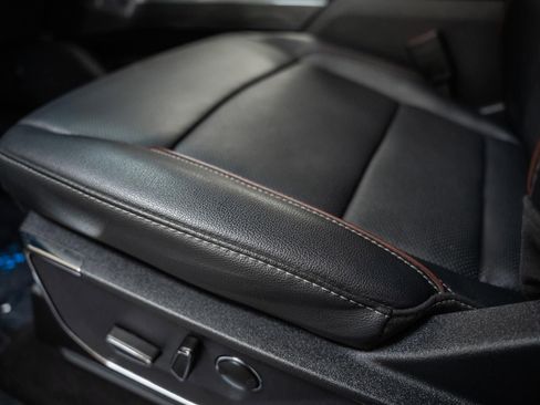 Certified 2023 Ford F150 Lariat w/ Equipment Group 502A High image 41