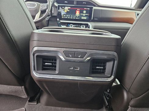 Used 2024 GMC Sierra 3500 Denali w/ Denali Reserve Package image 25