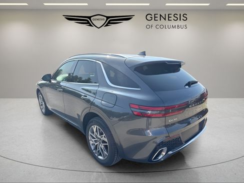 Used 2025 Genesis GV70 2.5T AWD/4WD image 3