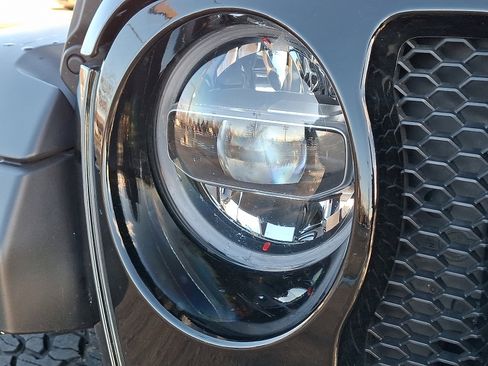 Certified 2022 Jeep Wrangler Unlimited Sport image 9