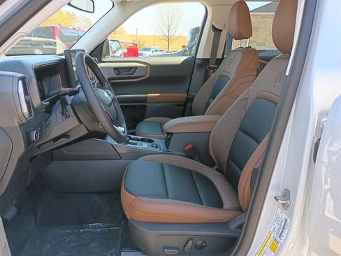 New 2026 Ford Bronco Sport Outer Banks AWD/4WD image 9