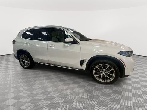Used 2024 BMW X5 xDrive50e AWD/4WD image 2