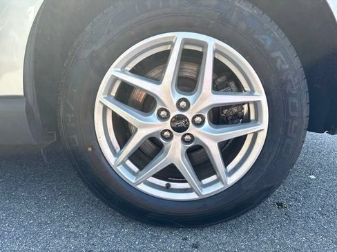 Certified 2024 Ford Edge SEL AWD/4WD image 8