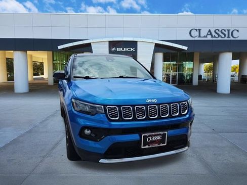 Used 2025 Jeep Compass Limited AWD/4WD image 2