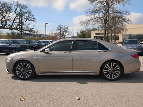 Used 2019 Lincoln Continental Reserve image 6