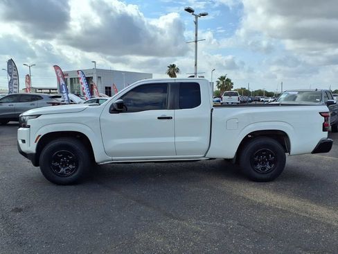 Used 2022 Nissan Frontier S RWD image 4