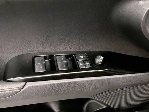 Used 2026 Toyota Camry XLE AWD/4WD image 38