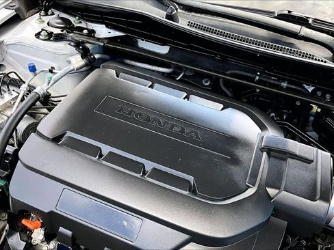 Used 2017 Honda Accord Touring image 32