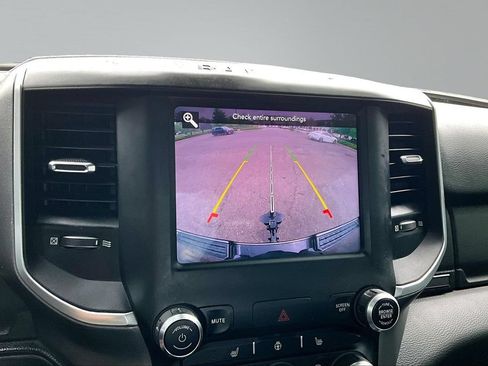 Used 2021 RAM 1500 Big Horn AWD/4WD image 25