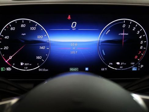 Used 2025 Mercedes-Benz GLC 350e 4MATIC image 21