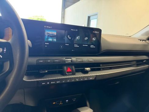 Used 2026 Kia K4 FWD image 12