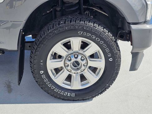 Used 2022 Ford F350 Platinum AWD/4WD image 9