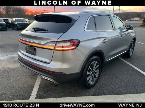 Certified 2022 Lincoln Nautilus AWD image 8