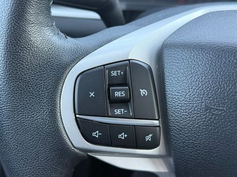 Used 2023 Ford Explorer XLT AWD/4WD image 21