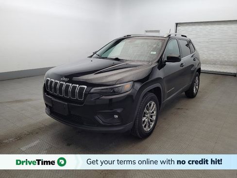Used 2019 Jeep Cherokee Latitude Plus w/ Comfort/Convenience Group image 1