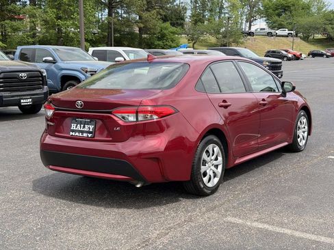 Used 2022 Toyota Corolla LE FWD image 19