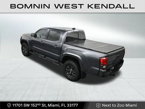 Used 2022 Toyota Tacoma SR5 w/ Technology Package image 14