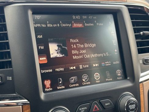 Used 2015 RAM 3500 Laramie Longhorn image 17