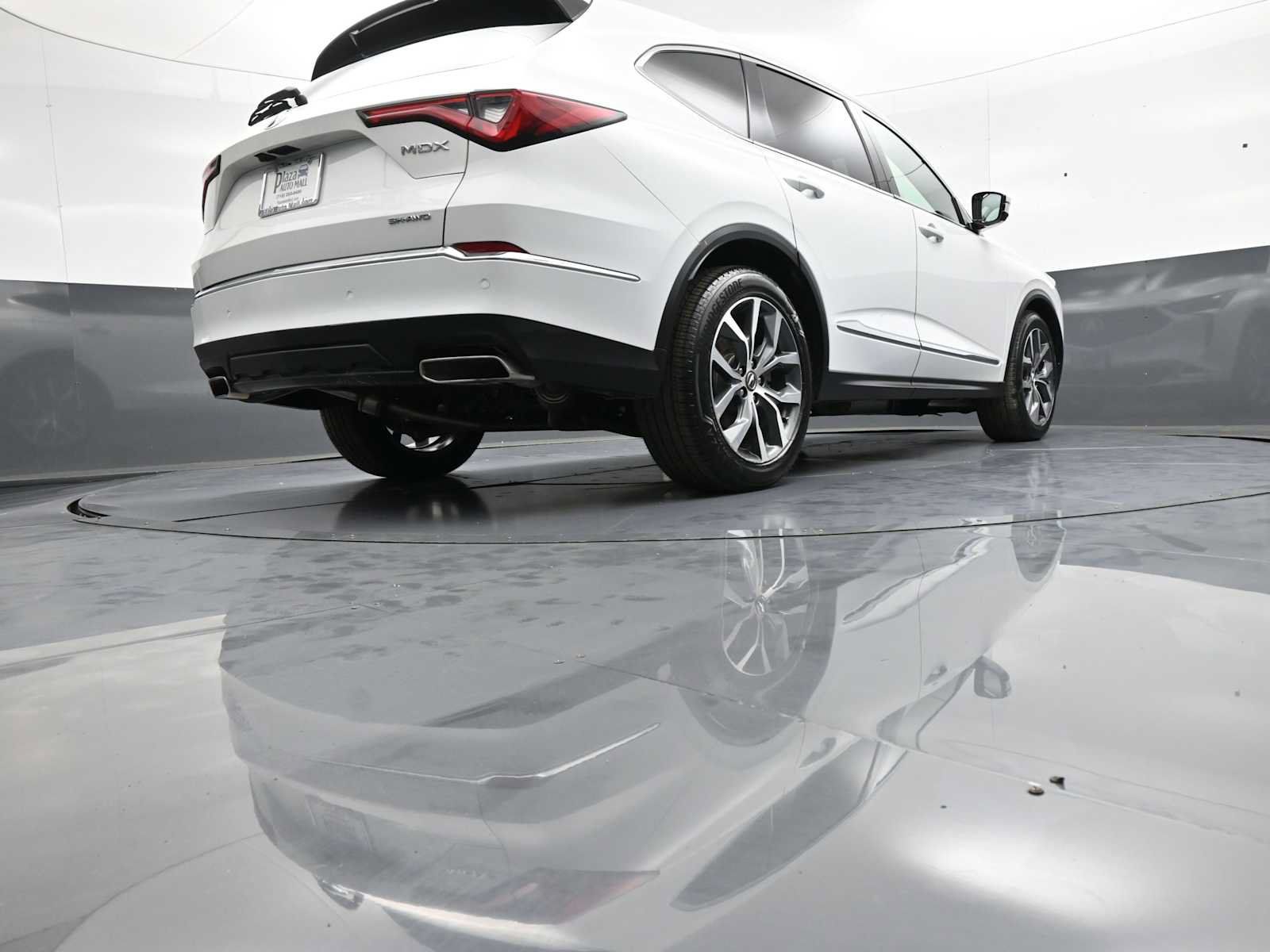 Certified 2024 Acura MDX w/ Technology Package AWD/4WD image 32
