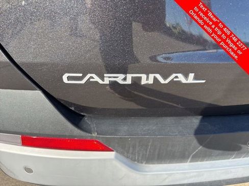 Used 2025 Kia Carnival image 14