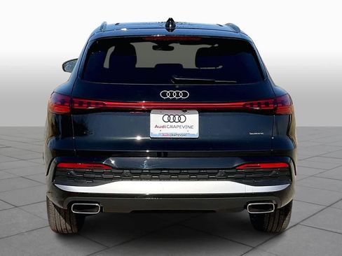 Certified 2025 Audi Q5 Premium w/ Convenience Package image 5