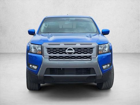 Used 2025 Nissan Frontier SV w/ SV Convenience Package RWD image 2
