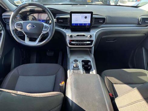 Used 2022 Ford Explorer XLT w/ Class IV Trailer Tow Package image 30