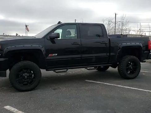 Used 2016 Chevrolet Silverado 1500 LTZ Z71 w/ Midnight Edition AWD/4WD image 5