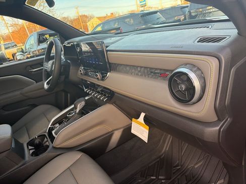 New 2026 Chevrolet Colorado ZR2 w/ Technology Package image 26