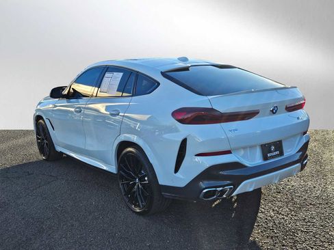 Used 2025 BMW X6 M60i image 10