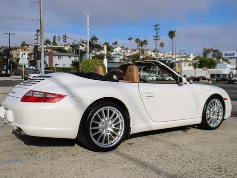 Used 2005 Porsche 911 Carrera RWD image 6