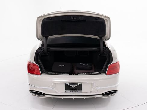 Used 2025 Bentley Flying Spur Plug-In Hybrid AWD/4WD image 47