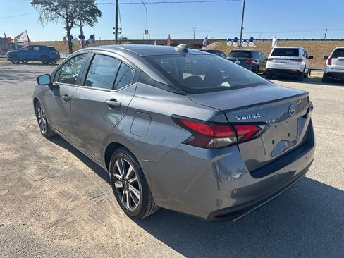 Used 2025 Nissan Versa SV FWD image 8