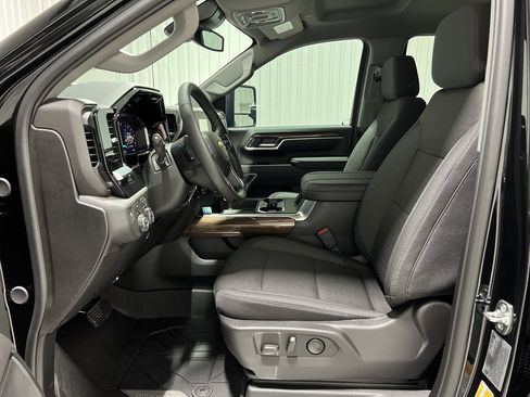 New 2026 Chevrolet Silverado 3500 LT w/ Texas Edition image 18