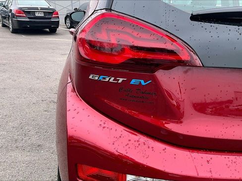 Used 2021 Chevrolet Bolt LT image 27