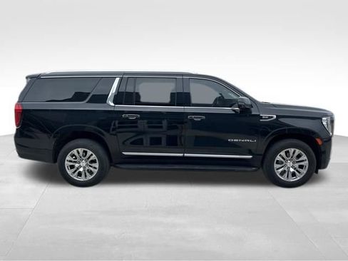 Used 2022 GMC Yukon XL Denali image 19