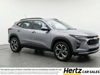 Used 2025 Chevrolet Trax LT video 1