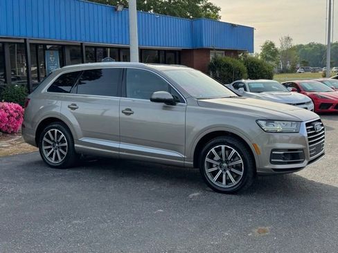 Used 2017 Audi Q7 3.0T Premium Plus AWD/4WD image 8