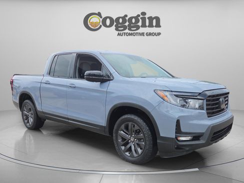 Used 2023 Honda Ridgeline Sport image 7
