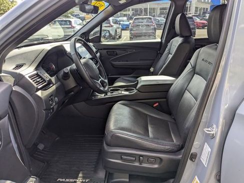 Certified 2024 Honda Passport Black Edition image 29