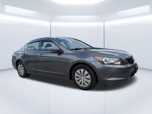 Used 2009 Honda Accord LX image 2