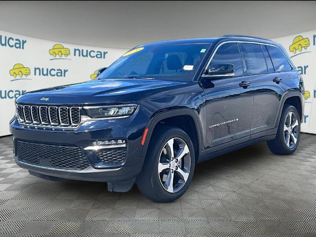 Used 2024 Jeep Grand Cherokee Limited 4xe AWD/4WD image 3