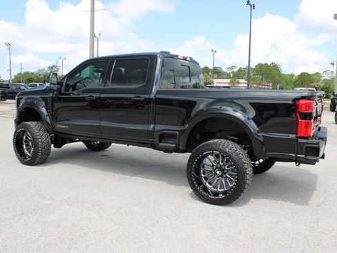 Used 2024 Ford F250 Lariat w/ Black Appearance Package AWD/4WD image 7