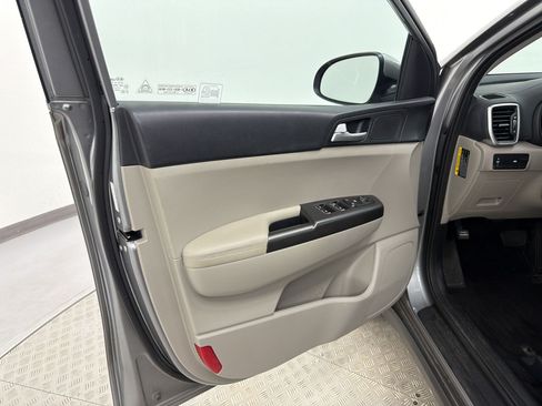 Used 2020 Kia Sportage LX AWD/4WD image 22
