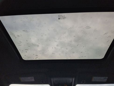 Used 2022 Chevrolet Blazer Premier image 23