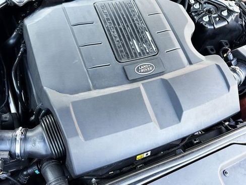 Used 2019 Land Rover Discovery SE image 39