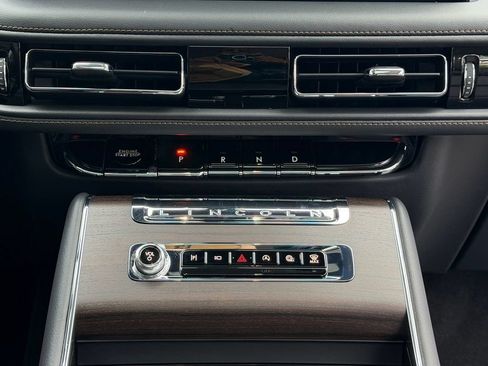 New 2026 Lincoln Aviator Reserve w/ Luxury Package AWD/4WD image 10