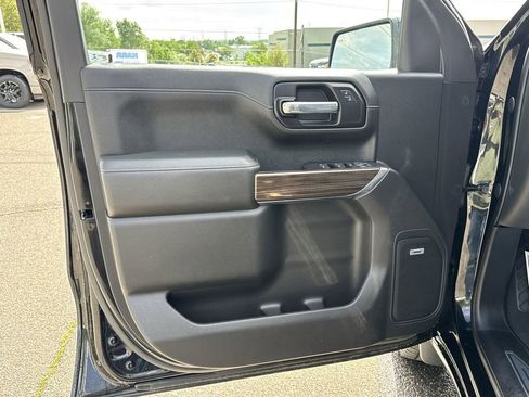 Used 2020 Chevrolet Silverado 1500 RST AWD/4WD image 25