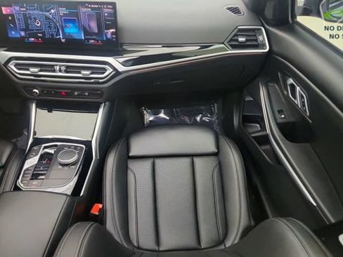 Used 2023 BMW 330i Sedan w/ Driving Assistance Package RWD image 37